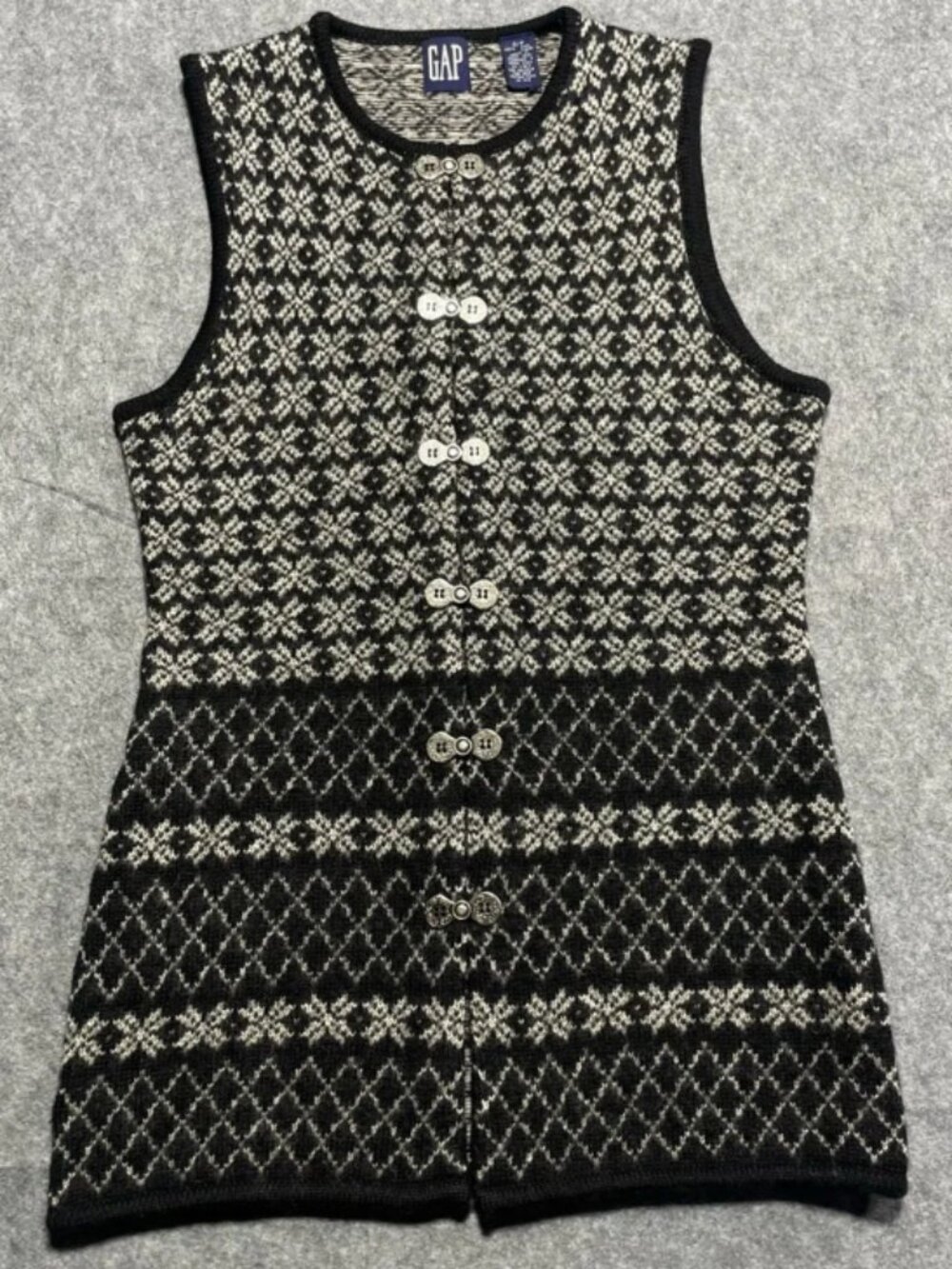 Vintage 90s GAP Monochrome Geometric Wool Knit Vest